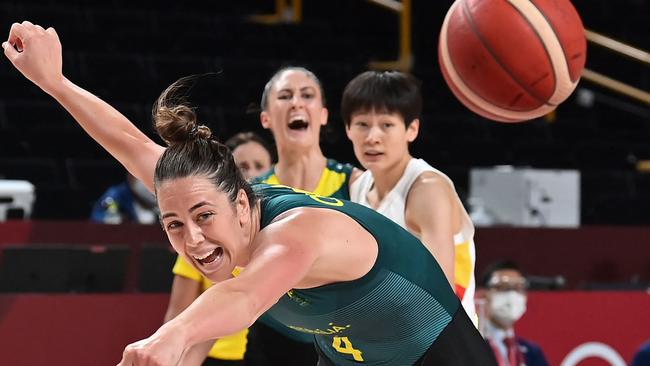 Jenna O’Hea’s remarkable late-game heroics weren’t enough to get the Opals over the line against China. Picture: AFP