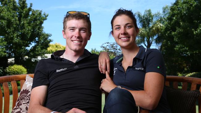 Tour Down Under 2015: Melissa Hoskins bruised from car hit but on the ...