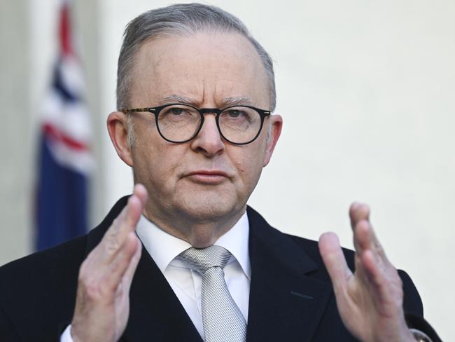 CANBERRA, Australia - NewsWire Photos - September 16, 2024: Prime Minister Anthony Albanese and Minister for Housing and Homelessness, Clare O'Neil hold a press conference at Parliament House in Canberra. Picture: NewsWire / Martin Ollman