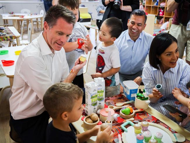 10/03/2023 NSW opposition leader Chris Minns visits a pre school in Kings Langley.  picture: Supplied