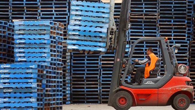 Industry insiders fear the nation faces a pallet crisis after Christmas as many suppliers are failing to get enough pallets from the national pool to transport their goods.