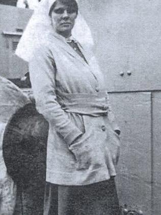 Queenie Averell on her way to Egypt, May 1915.