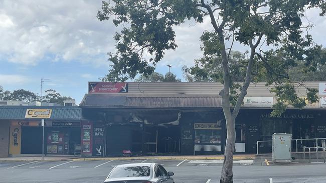 Queensland fireys called to suspicious fire at Ashmore Shopping Plaza. Several businesses were damaged including Ashmore Seafood and Takeaway, Ashmore Loan Office which were completely destroyed.