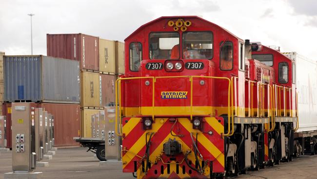 A train carrying a container load from Port Botany.