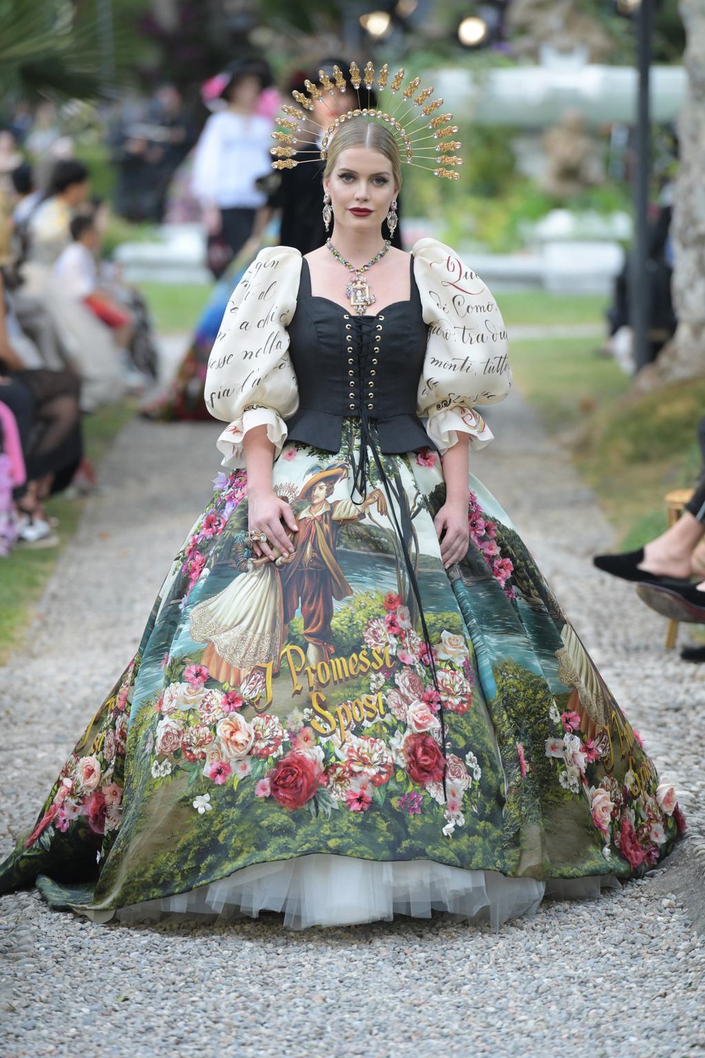 Dolce & Gabbana Alta Moda autumn/winter '18/'19 - Vogue Australia