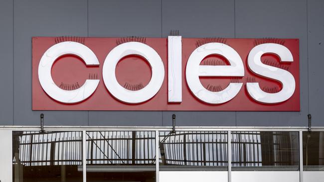 A dad pleaded guilty in Gladstone Magistrates Court on October 14 to leaving a child under 12 unattended in a car while he shopped at Coles, Tannum Sands. Generic image.