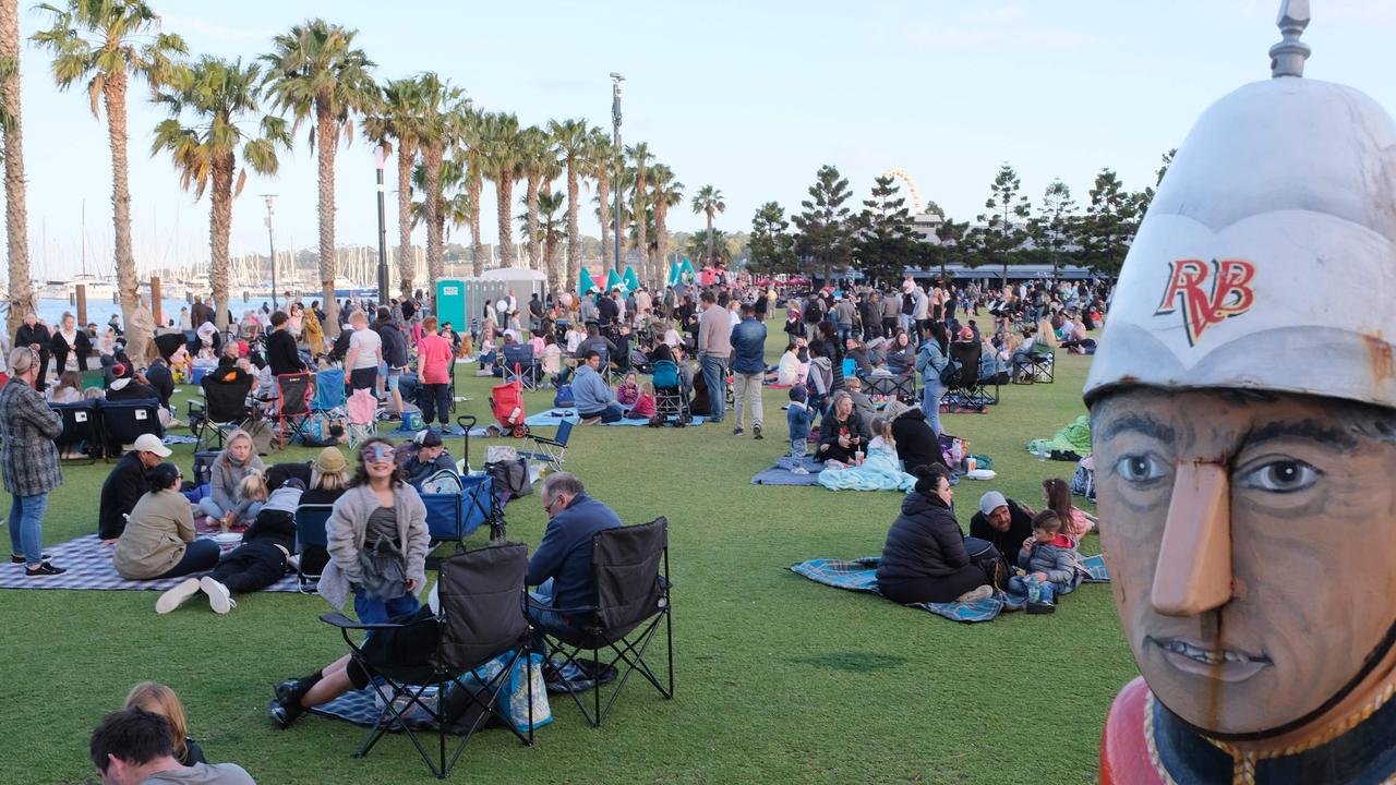 Geelong New Year’s Eve fireworks: pictures, photos | The Advertiser