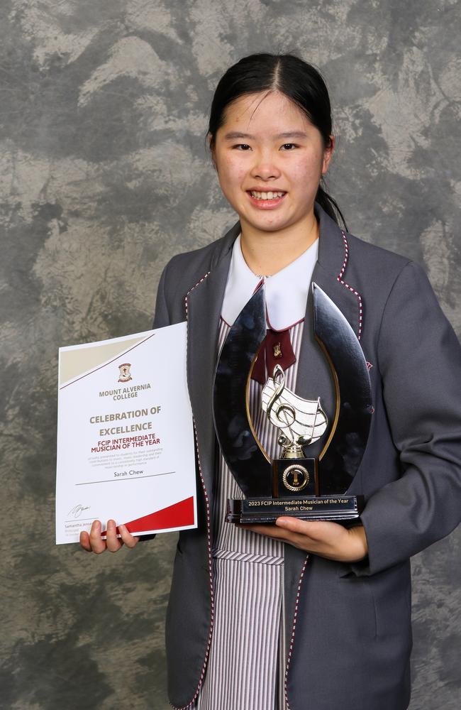 SARAH CHEW, MT ALVERNIA COLLEGE- MUSIC AWARD