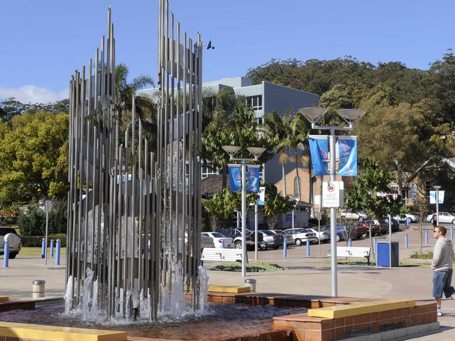  Fountain at Kibble Park, Gosford. 