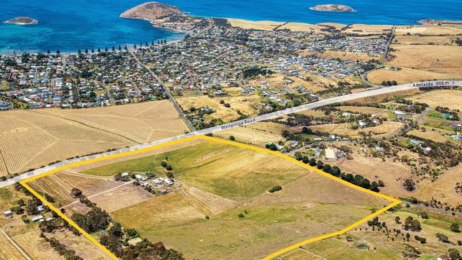 Civecon is planning to build more than 400 new homes on the Encounter Bay site.