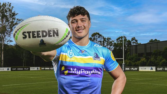 Titans young gun Seth Nikotemo has signed a new contract.