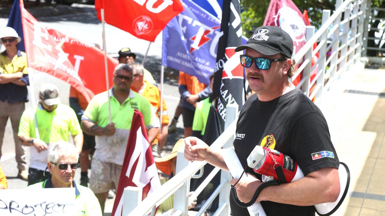 CFMEU Far North Queensland organiser Rolly Cummins rallies a crowd of union workers outside the Lake St offices of construction company John Holland. Picture: Peter Carruthers