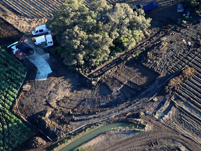 Aerial pictures of the site where police searched a farm in Maude Road, Hay for the remains of Donald Mackay in 2013.