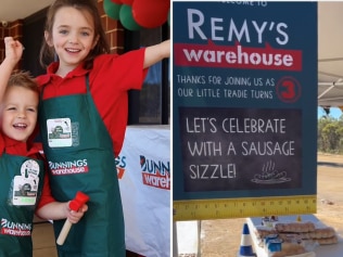 Bunnings aprons and sausage stand. Image: @mortgagebrokershay