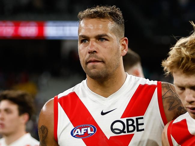 MELBOURNE, AUSTRALIA - MAY 07: Lance Franklin of the Swans looks dejected after a loss during the 2023 AFL Round 08 match between the Collingwood Magpies and the Sydney Swans at the Melbourne Cricket Ground on May 7, 2023 in Melbourne, Australia. (Photo by Dylan Burns/AFL Photos via Getty Images)