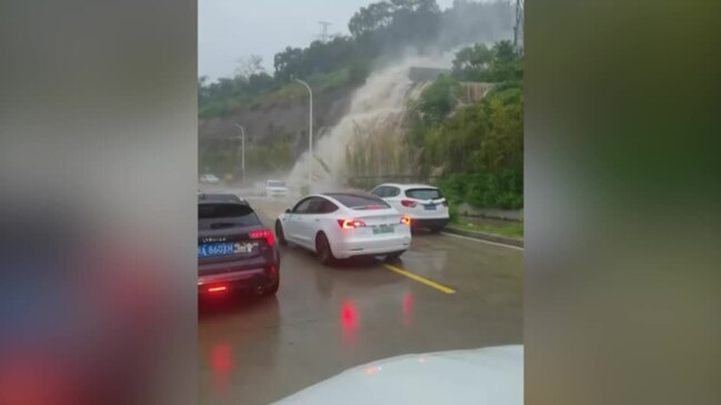 Heavy rain creates ‘waterfall’ in southeastern China