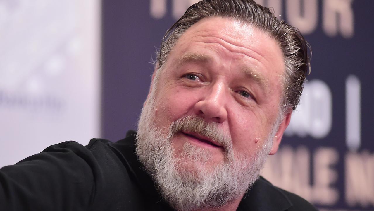 Russell Crowe: Noasis say Russell Crowe left town with the Espy parking ...