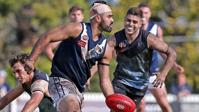 Aberfeldie and Avondale Heights clashed on Anzac Day in 2017. Picture: Tim Carrafa