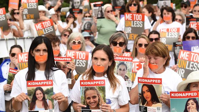 No Excuse for Sexual Violence. Vigil by the Women of MelbourneÃ&#149;s Jewish Community at Hopetoun Gardens, Elsternwick