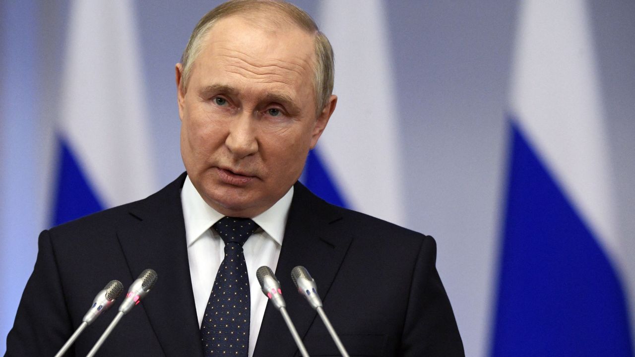 Il senatore Jim Mullane ha detto che Vladimir Putin sarebbe “confuso” se la NATO attaccasse “ciò che resta” del suo esercito