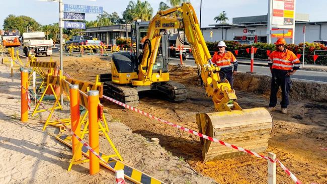 SOCIAL MEDIA IMAGE DISCUSS USE WITH YOUR EDITOR - Roundabout work on Treelands Drive, Yamba.