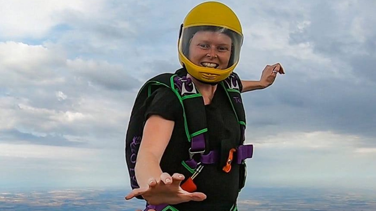 Aussie skydiver dies ‘attempting new method’