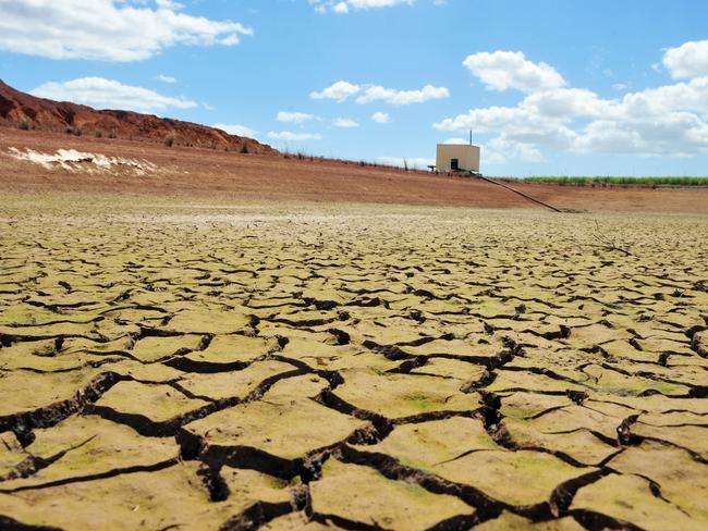 An empty dam in Queensland.