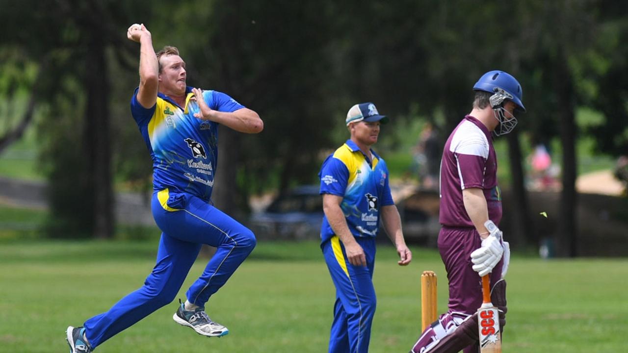 Colts vs Kenilworth Preliminary Final – Kenilworth bowler Kelvin Cochrane. Picture: Shane Zahner