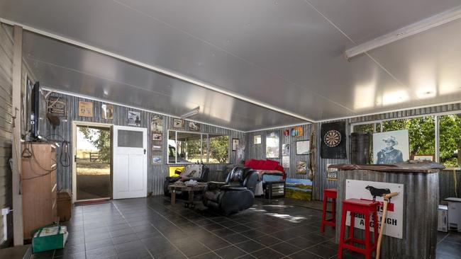 129 Lorenz Rd, Clifton QLD