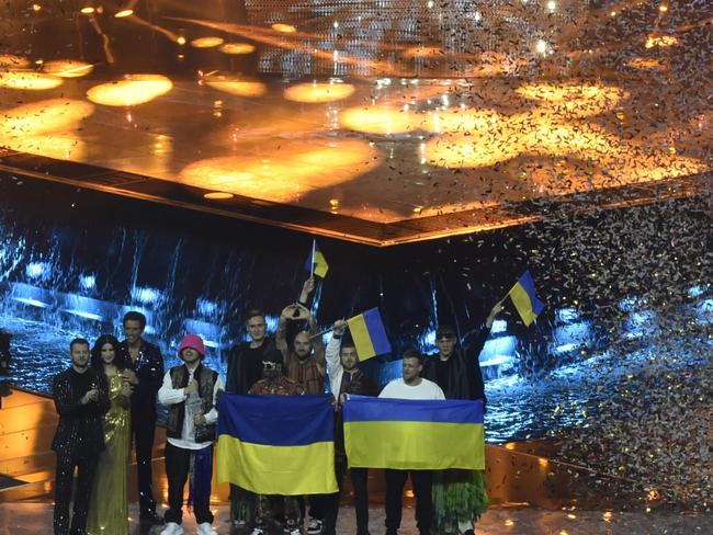 Alessandro Cattelan, Laura Pausini and Mica with Kalush Orchestra of Ukraine as they are named the winners of the 66th Eurovision Song Contest at Pala Alpitour in Turin, Italy on May 14, 2022. Picture: Giorgio Perottino/Getty Images.