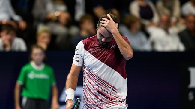 Stan knocked out. (Photo by Daniel Kopatsch/Getty Images)