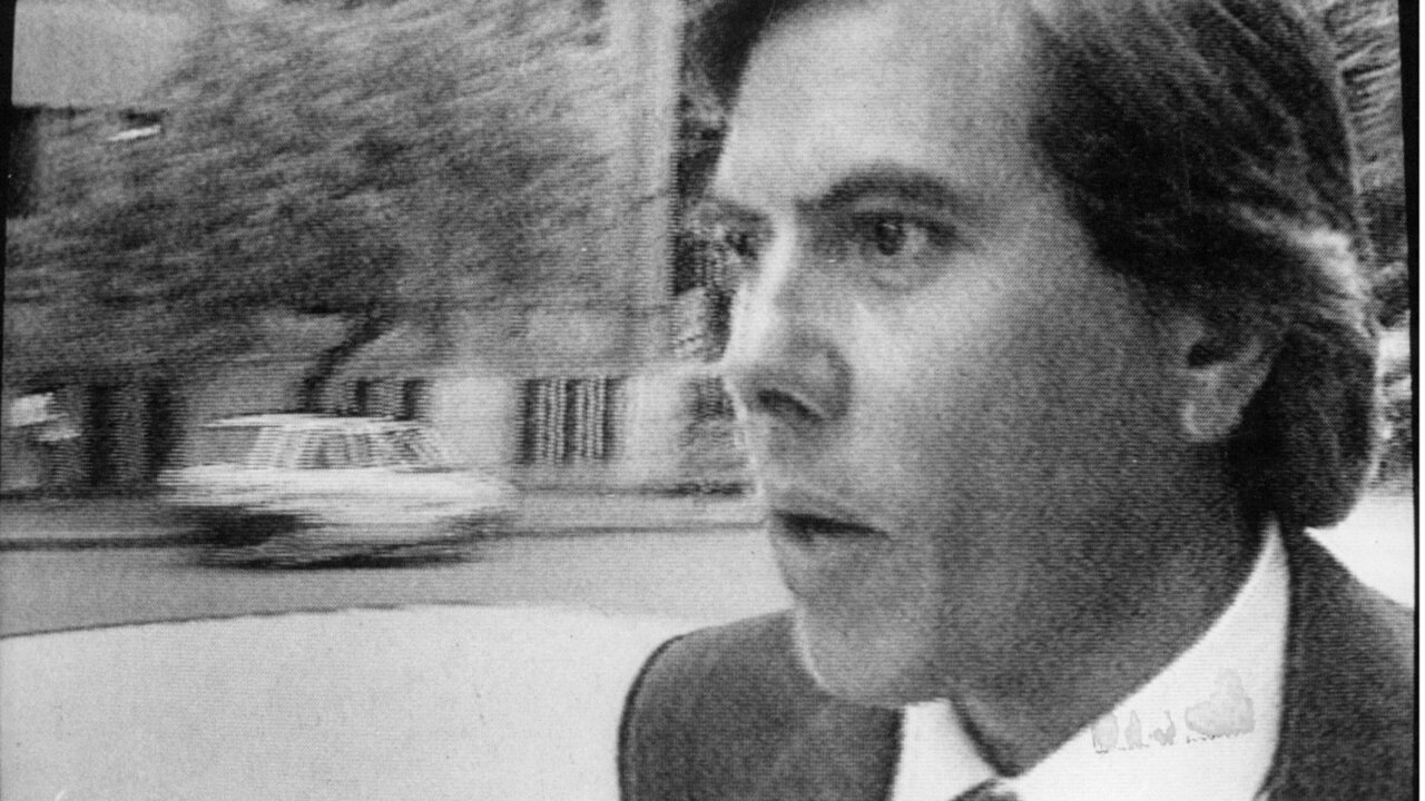 Secret biography of  fugitive businessman Christopher Skase uncovered