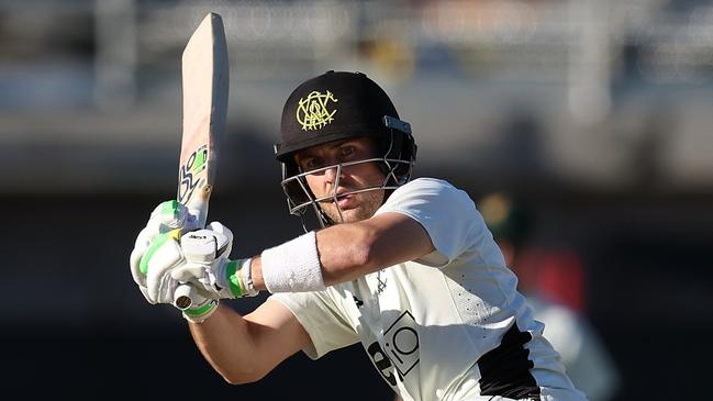 PERTH, AUSTRALIA - OCTOBER 21: Josh Inglis of Western Australia bats during the Sheffield Shield match between Western Australia and Tasmania at the WACA Ground, on October 21, 2024, in Perth, Australia. (Photo by Paul Kane/Getty Images)