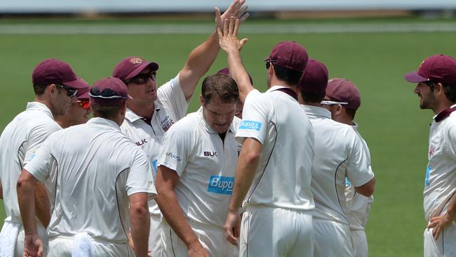 Ryan Harris picked up four wickets to help Queensland claim outright victory.