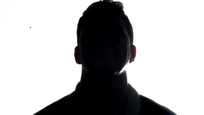 Avoid keeping people in the dark - show your face on LinkedIn.