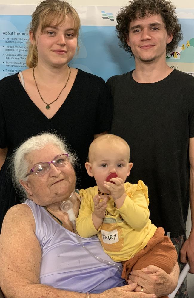 Tahnae Healey (standing left), Joel Owens (standing right), Anne Hall and little Valerie at the October 6 Finch Hatton meeting with Queensland Hydro on the Pioneer-Burdekin pumped hydro scheme. Picture: Duncan Evans