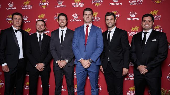 The 2024 Carlton Draft draftees with commissioner Jonathan Brown. Photo: Supplied/Carly Ravenhall Photography.