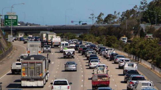 The M1 or Pacific Motorway and congestion at the Helensvale exit. This photograph is from a Coomera Connector business study.