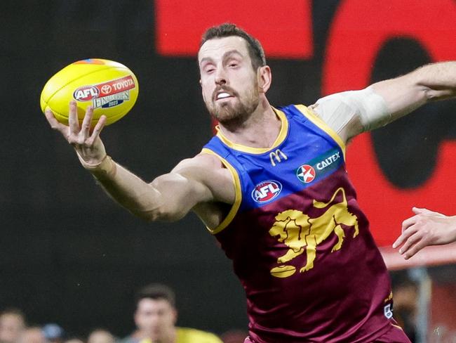 BRISBANE, AUSTRALIA - SEPTEMBER 23: Darcy Gardiner of the Lions in action during the 2023 AFL Second Preliminary Final match between the Brisbane Lions and the Carlton Blues at The Gabba on September 23, 2023 in Brisbane, Australia. (Photo by Russell Freeman/AFL Photos via Getty Images)