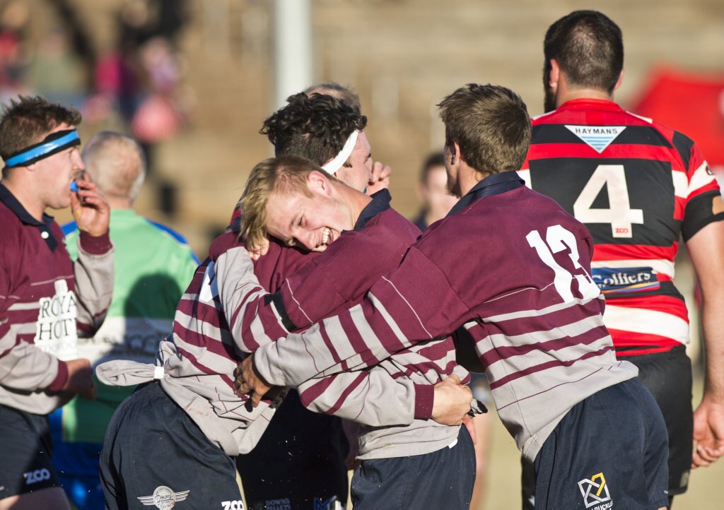 Declan Wheeler scores a try for Bears. Picture: Nev Madsen