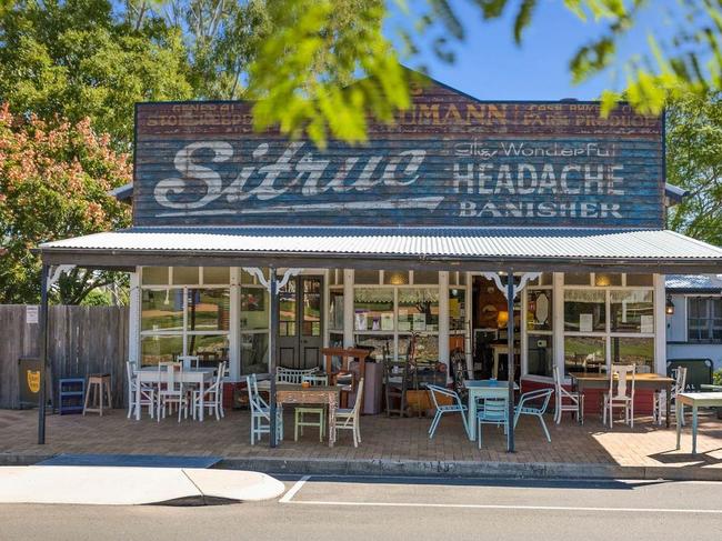 ‘Landmark’ regional shop and home hits the market