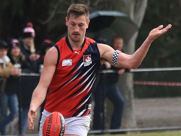 Daniel Playsted gets a kick away. Picture: Davis Harrigan