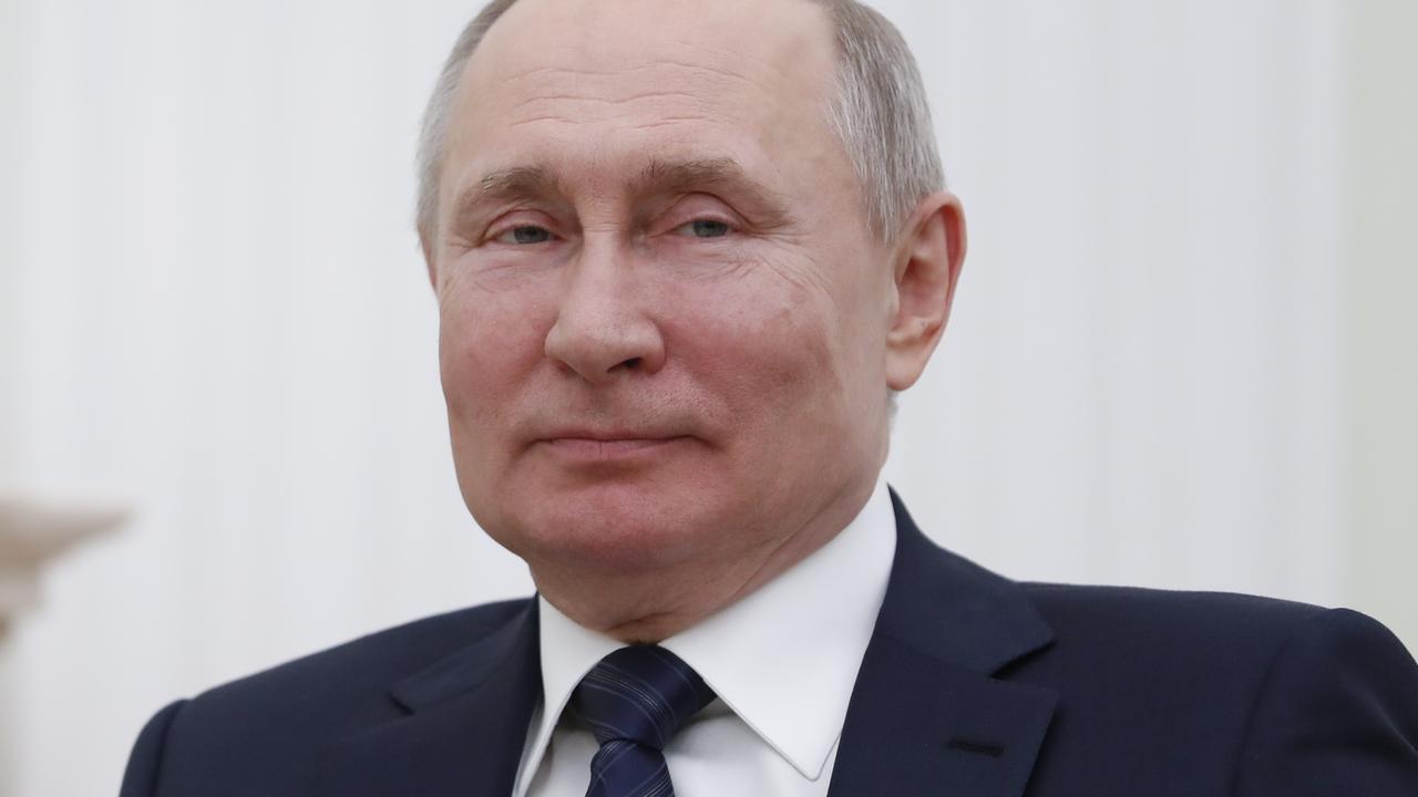 Vladimir Putin To Ban Gay Marriage In Hard Line Russian Constitution