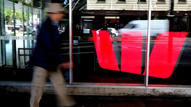 Westpac says it is strongly encouraging staff to get vaccinations. Picture: AAP