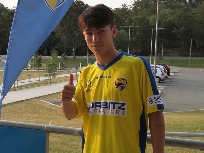 Gold Coast United signing Euan Thum-Davidson.