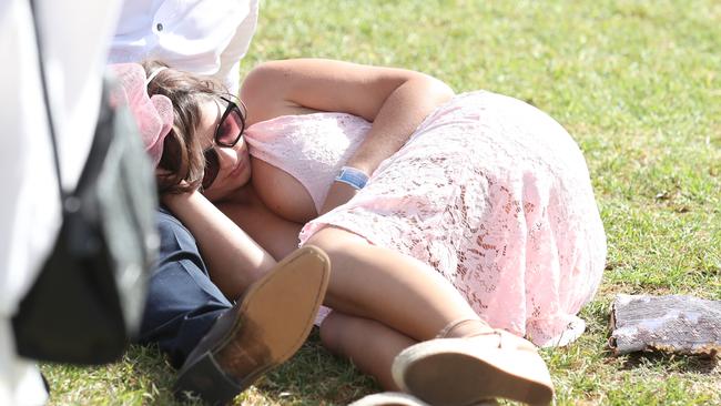 Public at the Races Melbourne cup day . Pic Annette Dew