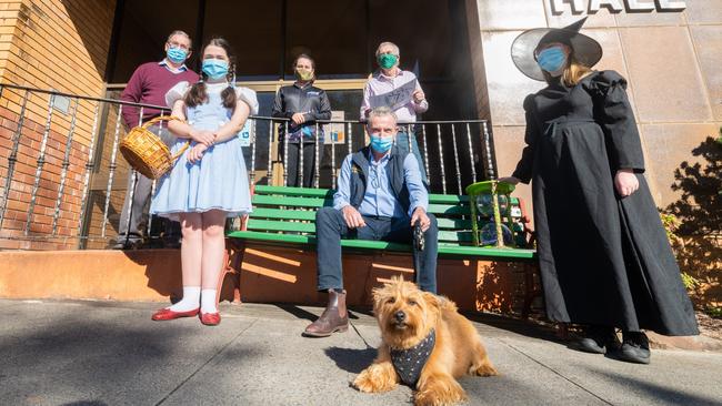 Dorothy (Isla Gray), Toto (Heidi the dog) and the Wicked Witch of the West (Jocelyn Menzies) join with the Little Scottish Town Youth Theatre Group Director, Janet Gray, Chris Gulaptis &amp; Kevin Hogan to welcome the $5 million injection of funds for the much needed upgrade of the Maclean Civic Hall.