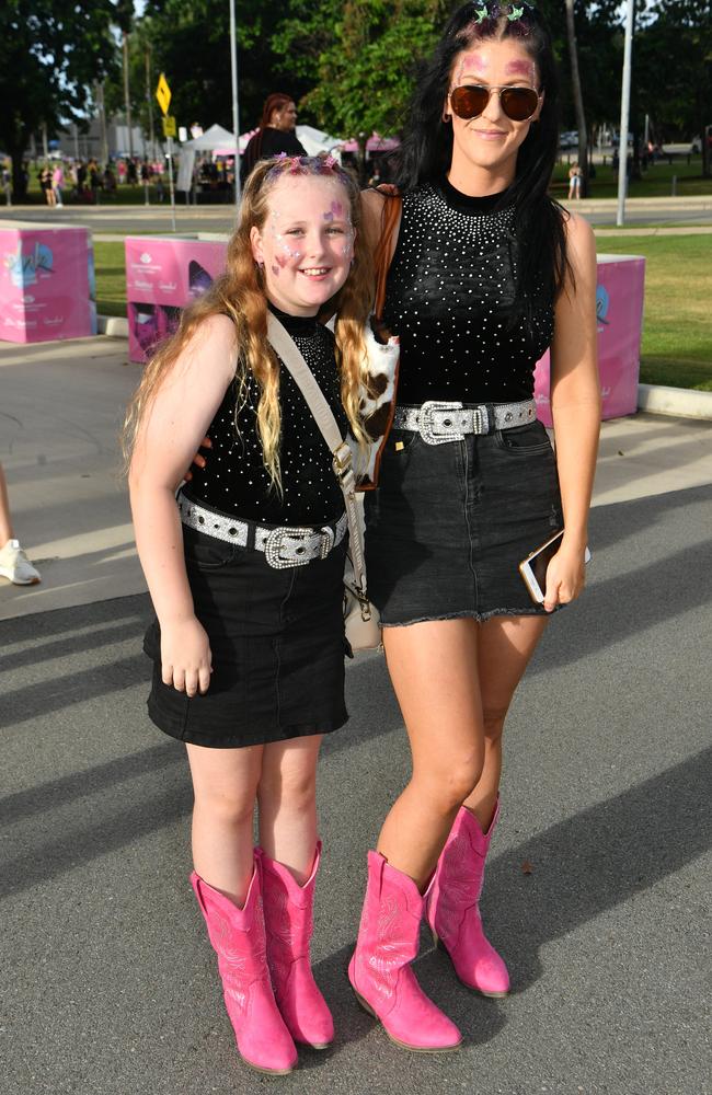 Socials at Pink convert at Townsville's Quensland Country Bank Stadium. Holly and Piper Thompson, 11. Picture: Evan Morgan