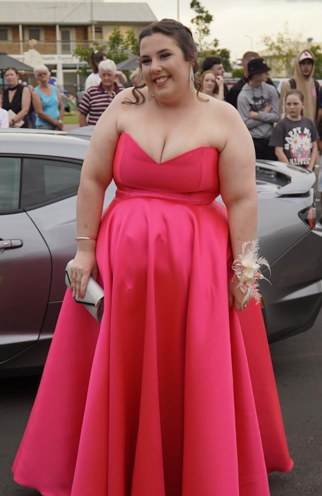 Pyper Connelly arriving at the 2023 Kingaroy State High School formal.
