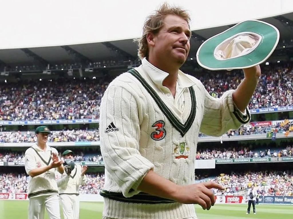 Shane Warne tips is floppy hat